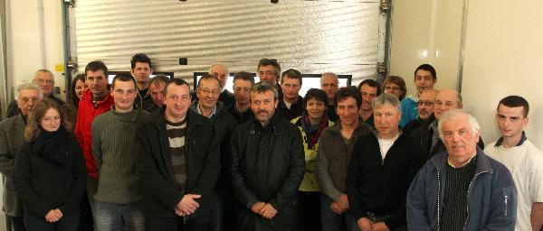 En 2012, les producteurs de Largillay ont investi dans de nouvelles caves et dans un robot de soin palettiseur. (photo © CIGC/Petit)