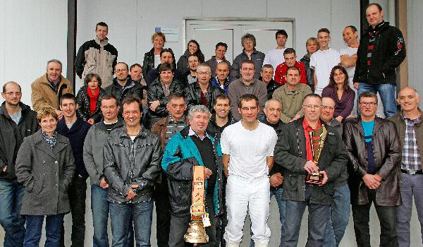 Les sociétaires de la fruitière du Mont Orgier. (photo © CIGC/Petit)