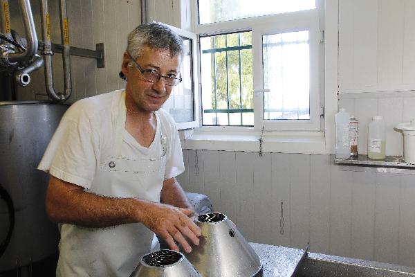 Bernard Overney, fromager. (Photo © CIGC/Petit)