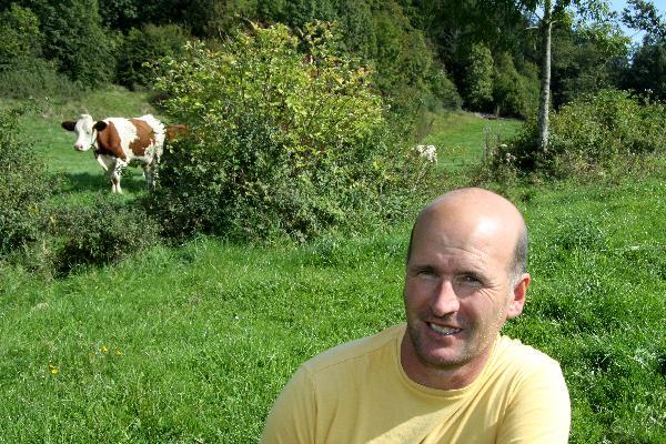 «Le but du pâturage libre tournant est que les vaches aient toujours à disposition de l'herbe de bonne qualité», indique Didier Burri.