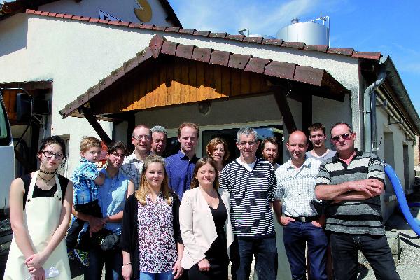 La coopérative à Comté, avec ses 14 producteurs et ses salariés, est le seul commerce du village. Photo © CIGC/Petit)