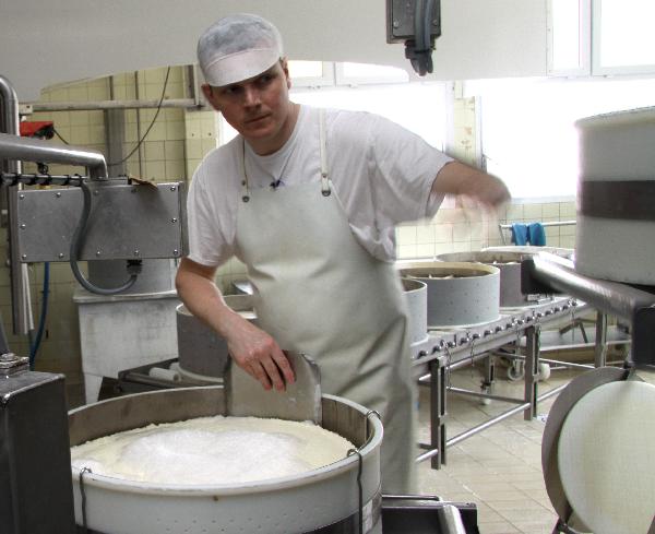 Lionel Prin, fromager. (photo © CIGC/Petit)