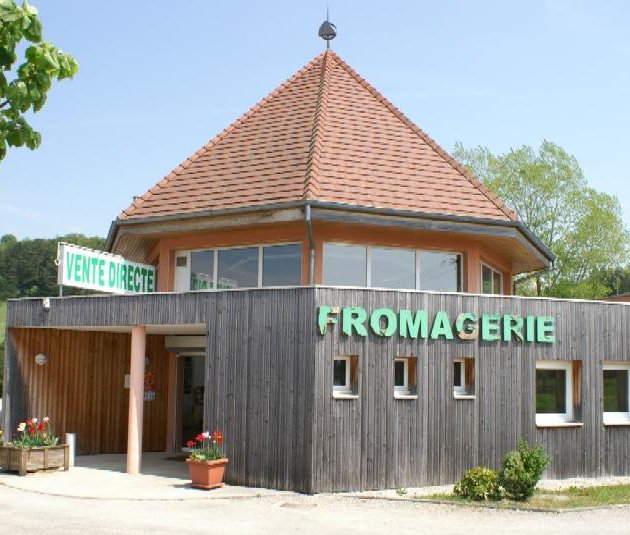 fromagerie-bio-du-val-de-loue.jpeg